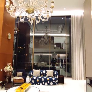 Gurudev (Triumph), Bandra